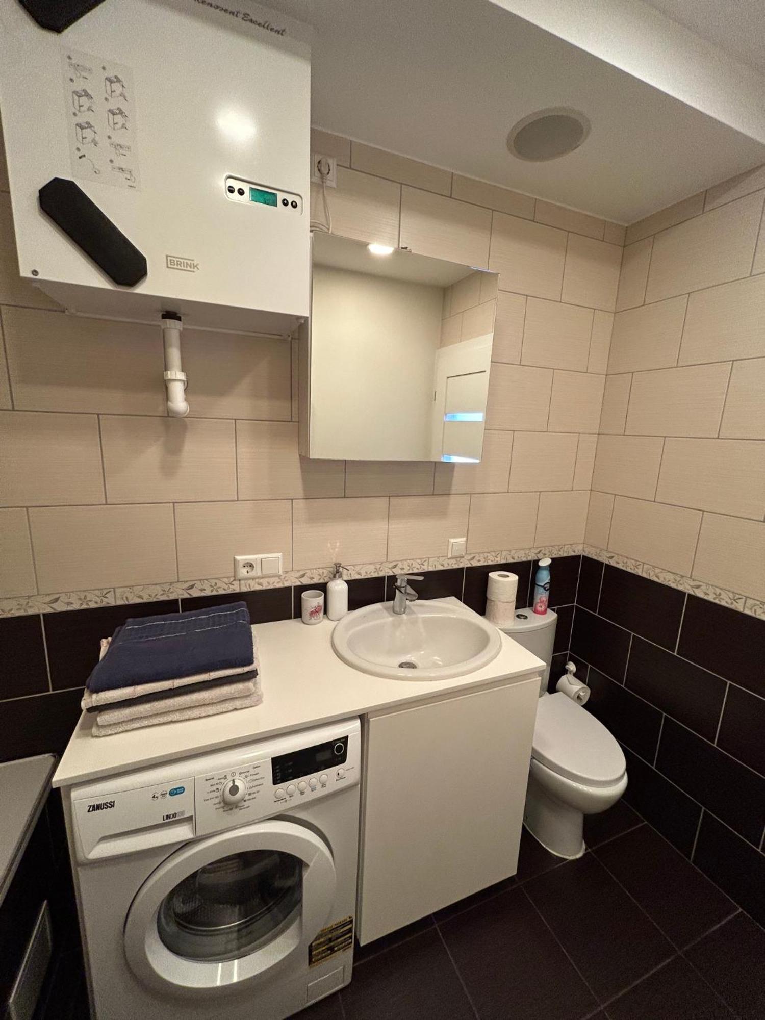 Your Home - Spacious Apartment In City Center, With Balcony & Self Check-In VNO Exterior foto